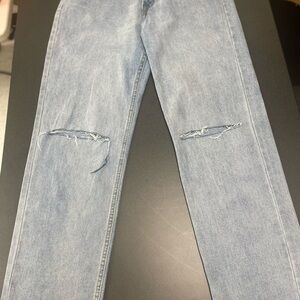 Princess Polly Distressed High-Waisted Jeans Sz 12 – Light Wash Ripped Knees